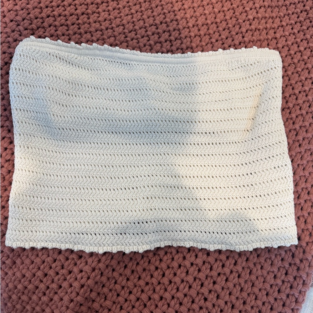Abercrombie and Fitch Women’s Crochet Tube Top